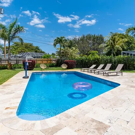Hollywood Paradise Luxury 4Br 3Ba Home And Outdoor Fun With Heated Pool